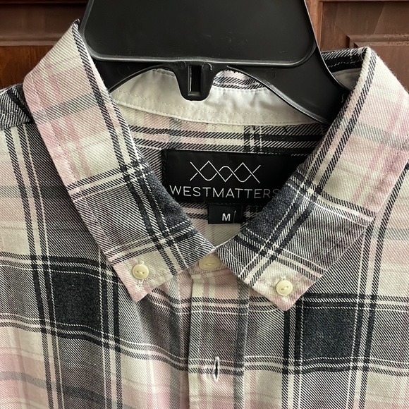 WESTMATTERS Men’s S/S button down grey/black/pink plaid NWT Medium TALL - Picture 3 of 5